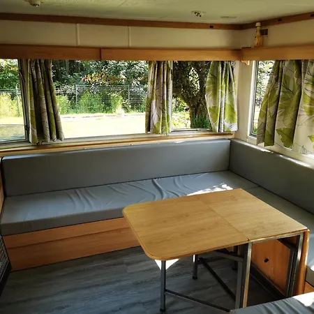 Bungalow Camping 3 Etoiles Chazelles-sur-Lyon Exterior foto